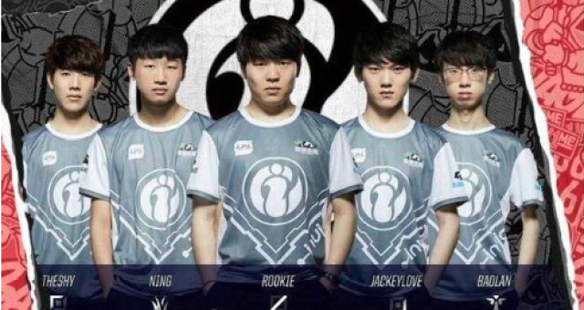 网球辉煌成 网球辉煌成